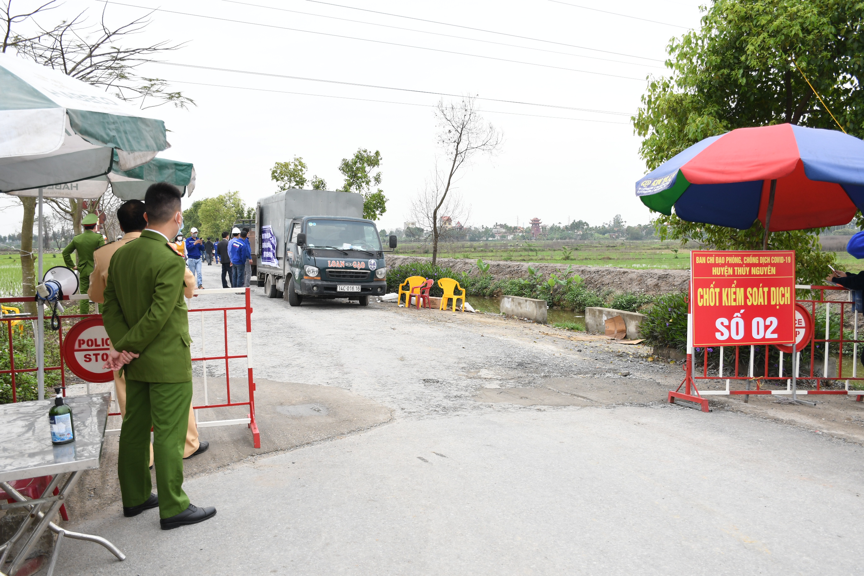 Huyện An Dương thành lập 3 chốt kiểm soát dịch COVID-19 trên địa bàn xã Đại Bản